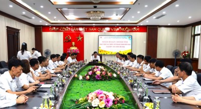 Đảng uỷ Công ty Tuyển than Hòn Gai - Vinacomin tổ chức Hội nghị sinh hoạt chính trị tư tưởng kỷ niệm 60 năm Ngày thành lập tỉnh Quảng Ninh 30/10