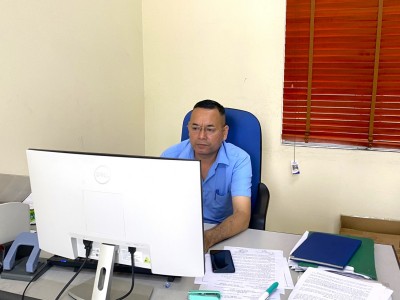 Ảnh: Kỹ sư Nguyễn Anh Thành - Phó quản đốc kỹ thuật Phân xưởng Vận tải 2, Công ty Tuyển than Hòn Gai - Vinacomin.