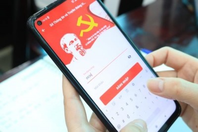 Búa Liềm vàng 2025: Đảng viên chi bộ Sàng tuyển tiên phong học tập kỹ năng số