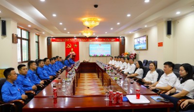 Không khí trang trọng tại buổi gặp mặt kỷ niệm 95 năm Ngày thành lập Đoàn.