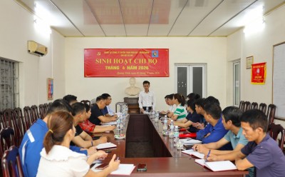 oàn cảnh buổi sinh hoạt Chi bộ Phân xưởng Cơ khí